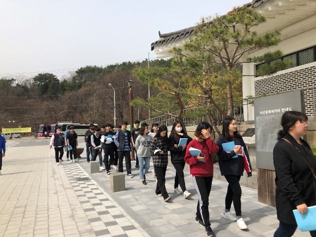 KakaoTalk_Moim_753EdGg6FsgmvO9rye6aRA1KjnlvOO.jpg